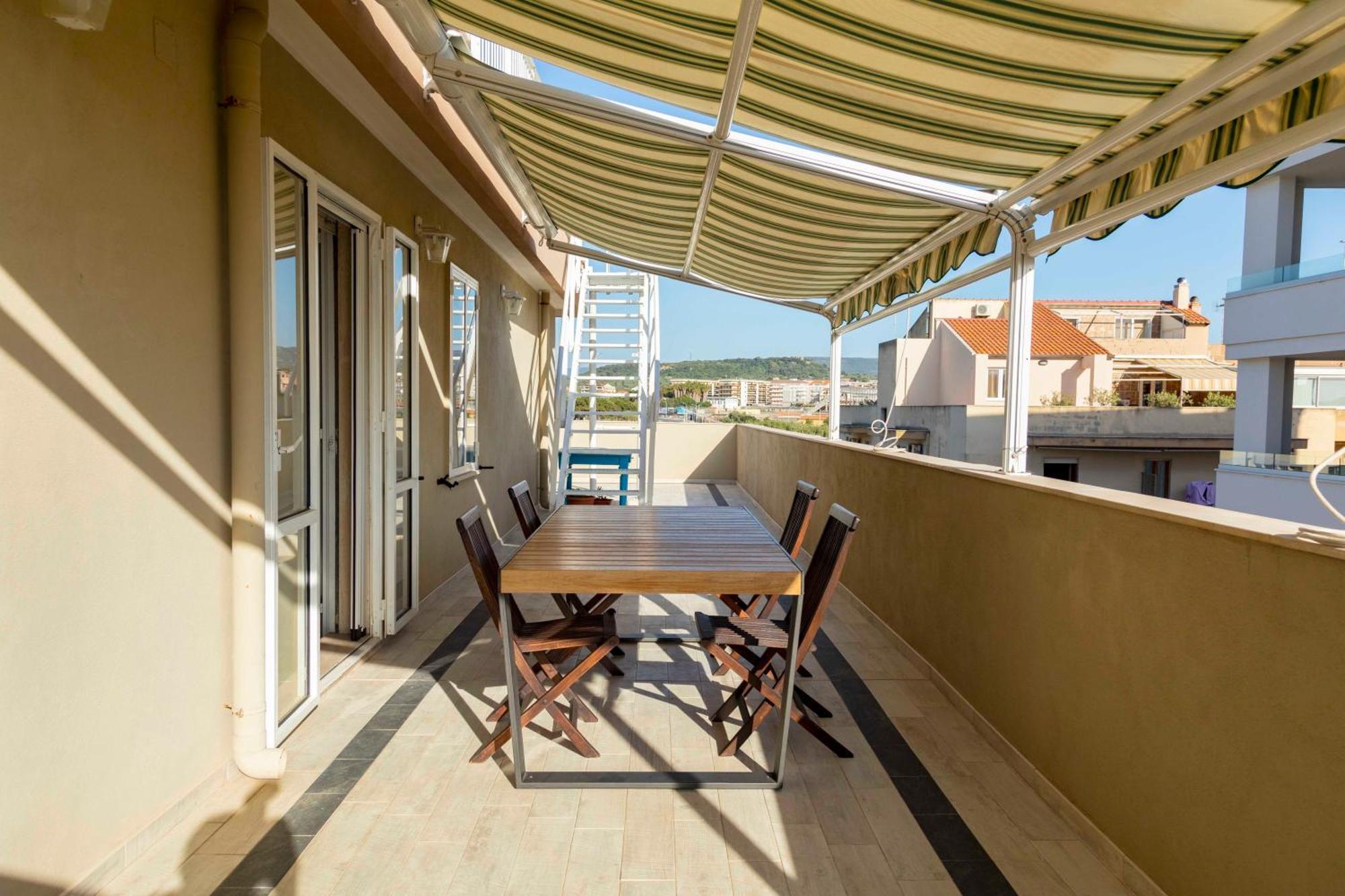 Lovealghero Stanze In Attico Vista Mare Екстер'єр фото